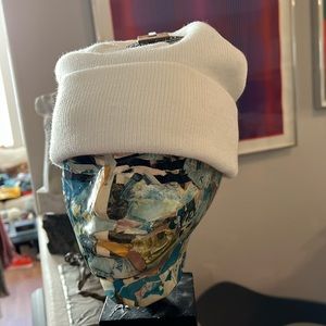 Turtlefur Snow White Beanie